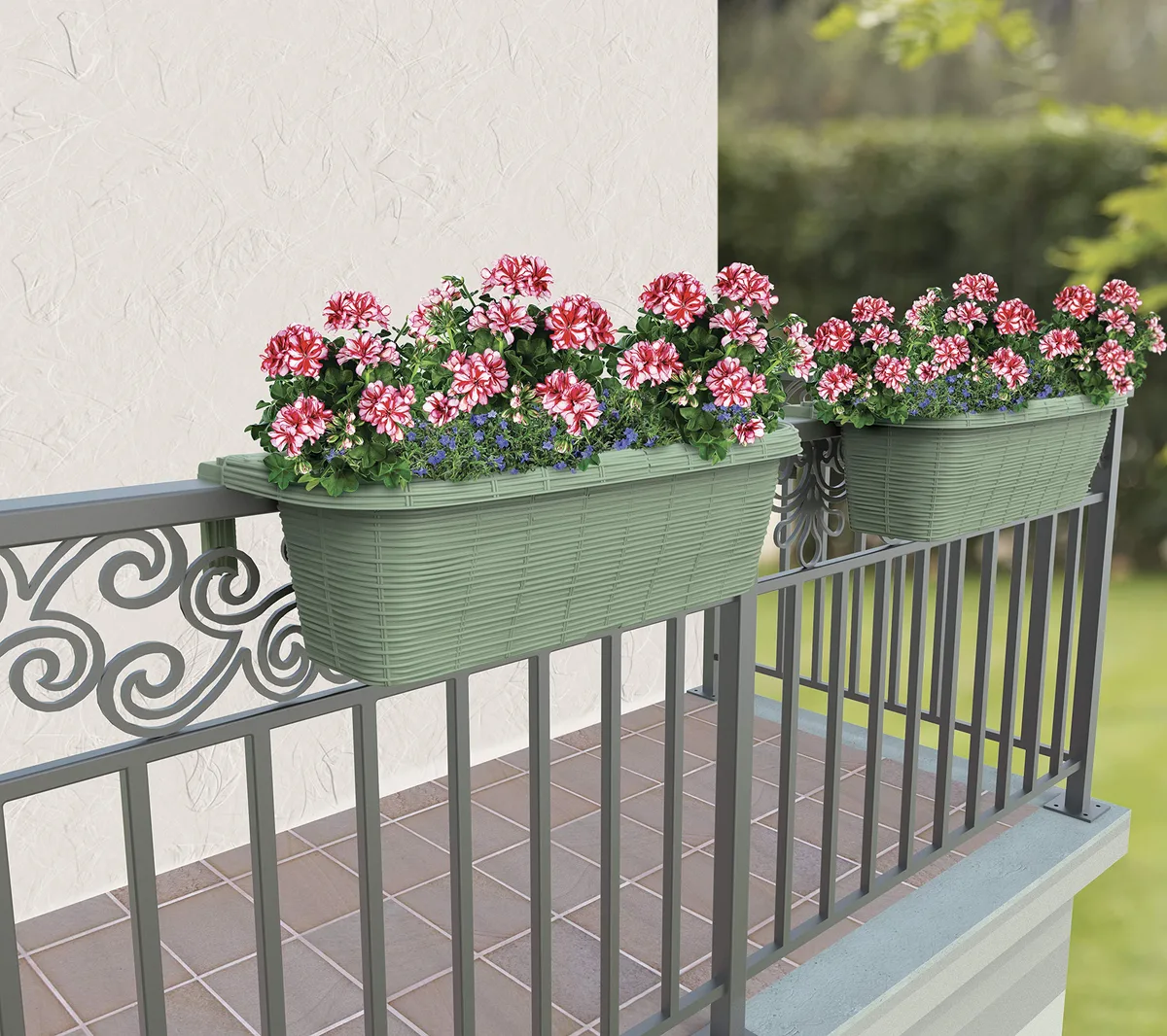 Apollo 24" Rattan Adjustable Rail Planter Grey