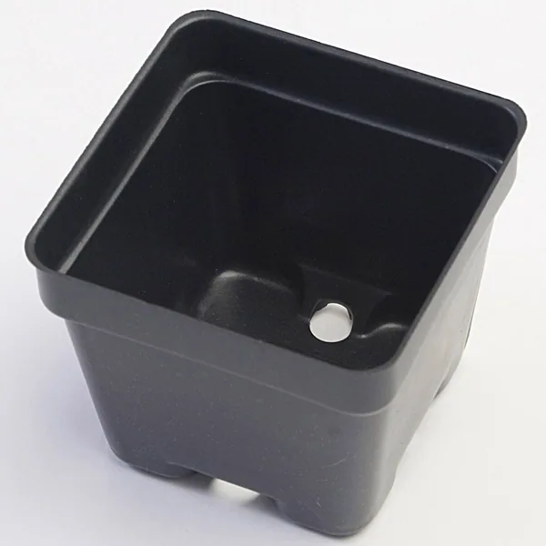 Landmark Plastic 03.00 Square Press Fit Pot Black (Case of 800)